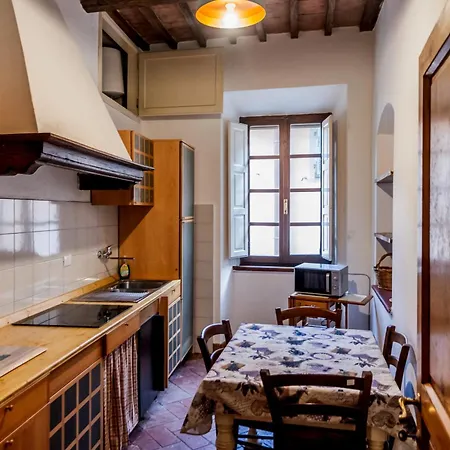Residenza Palazzo Ghio Alojamento de Acomodação e Pequeno-almoço Scansano