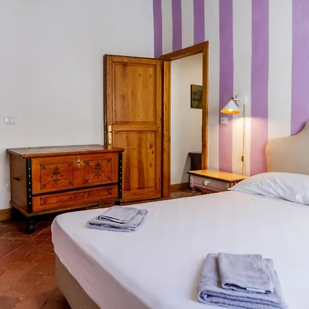 Alojamento de Acomodação e Pequeno-almoço Residenza Palazzo Ghio Scansano
