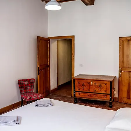 Residenza Palazzo Ghio Alojamento de Acomodação e Pequeno-almoço Scansano
