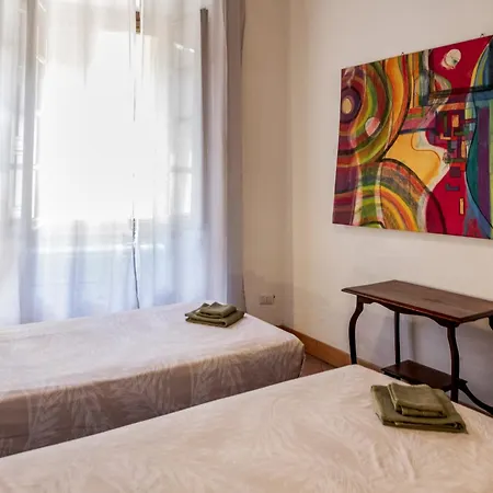Residenza Palazzo Ghio Alojamento de Acomodação e Pequeno-almoço 3*